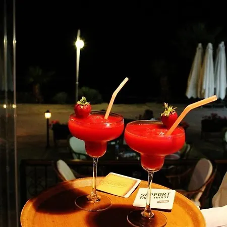Ladies Beach Hotel 3*