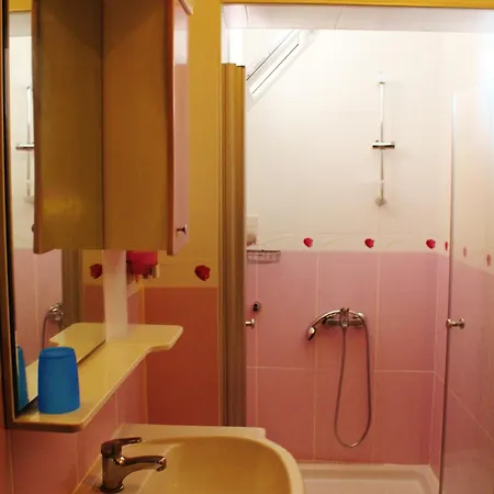 Ladies Otel Gokcealan