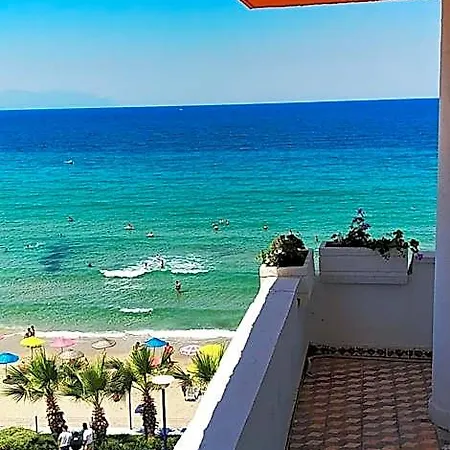 Ladies Beach Hotel 3*