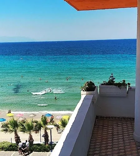 Отель Ladies Beach 3*